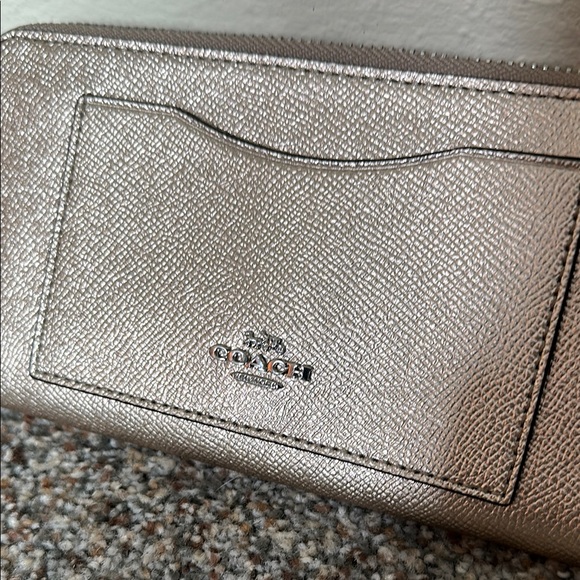 Coach Silver Wallet - Picture 3 of 7